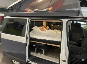 Dormir en famille dans un Van